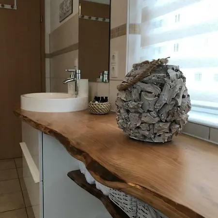 Apartment Artha *