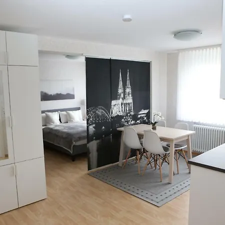 Apartment Artha *